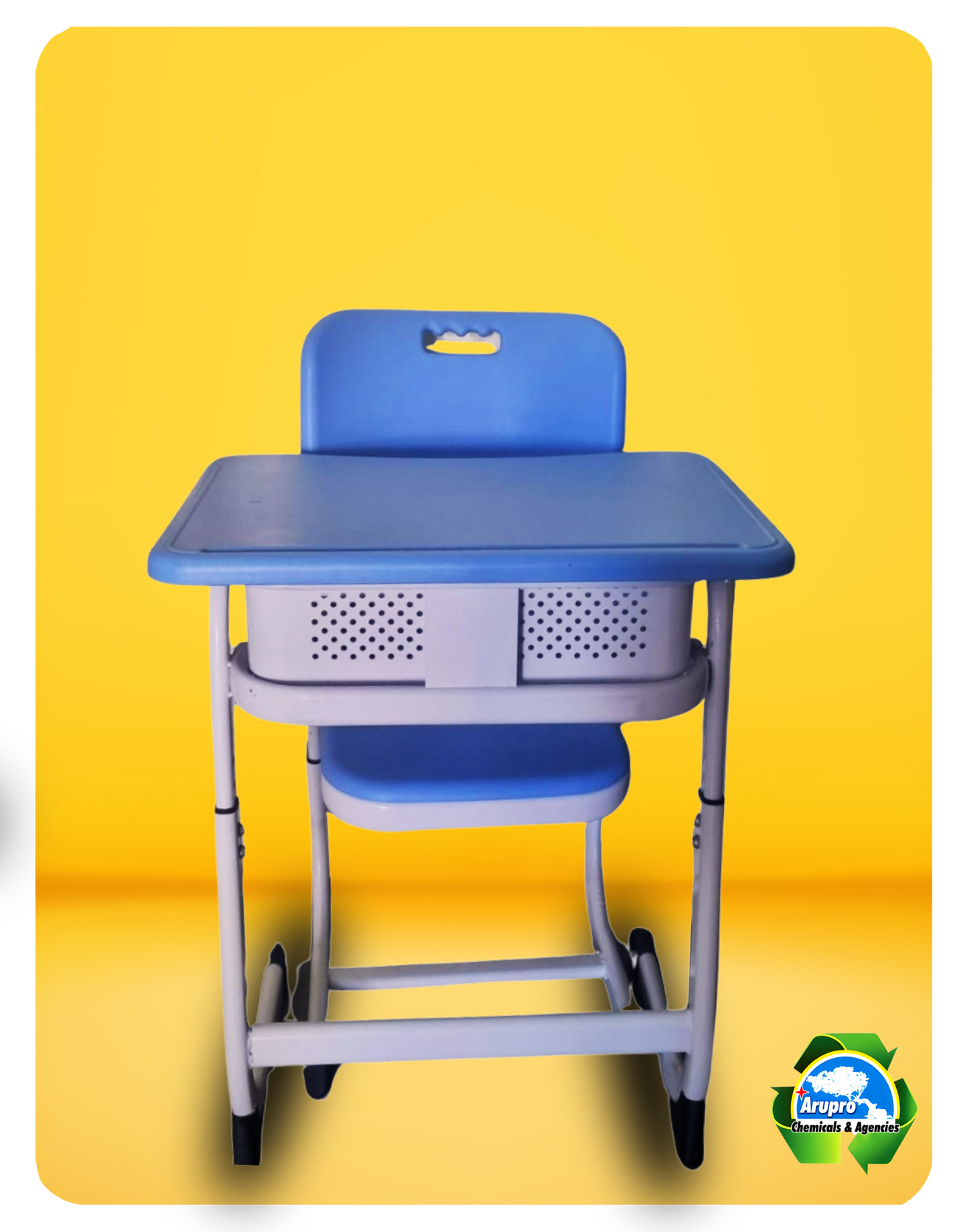 Escritorio y silla escolares de UPVC reciclado