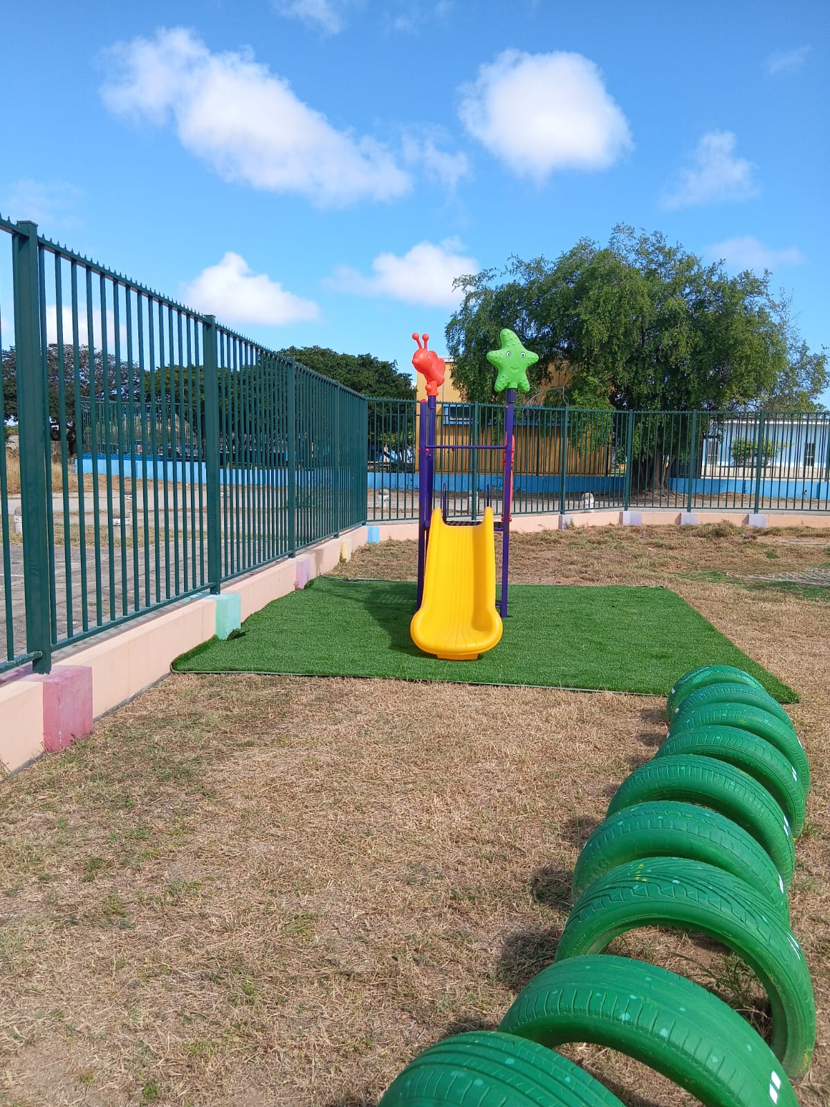 PLAYGROUND (GS24-160A) PRE ORDER